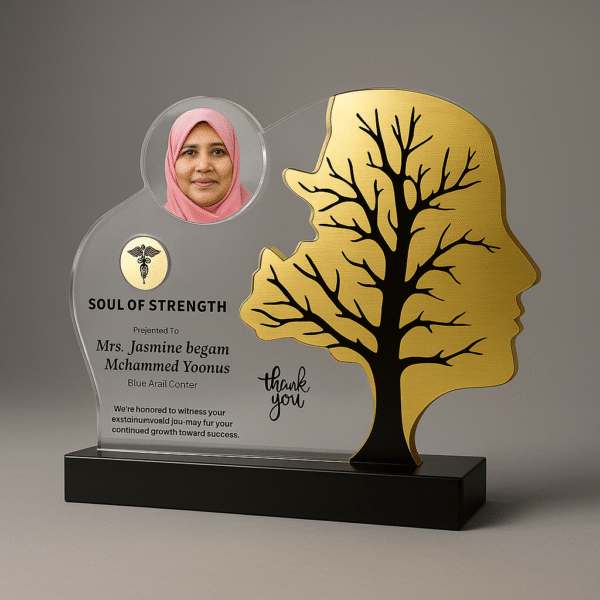 Doctor memento shaped like a head silhouette with a golden tree design, personalized with photo, name, and message on a black base.